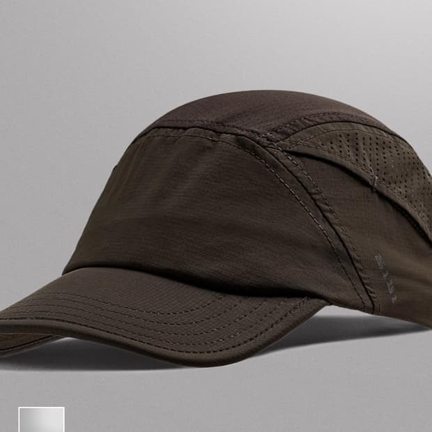 자라 천공 하이테크 캡 한정판 러닝 캡