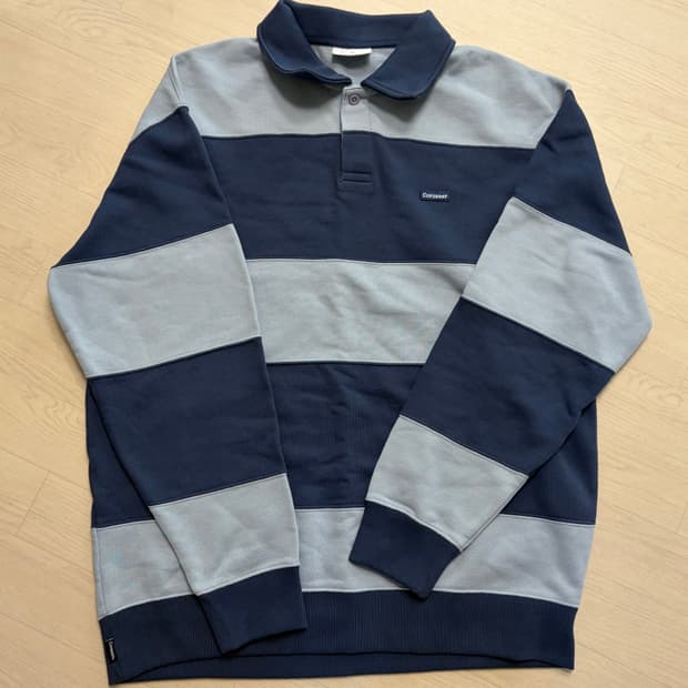  커버낫 스트라이프 럭비티 맨투맨 카라티