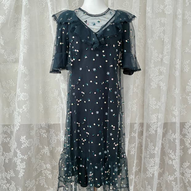 55) 한섬 오즈세컨 자수 시스루 원피스 네이비