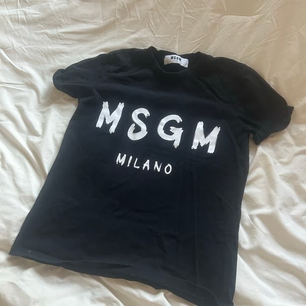정품 MSGM 밀라노 로고 반팔 티셔츠 S사이즈