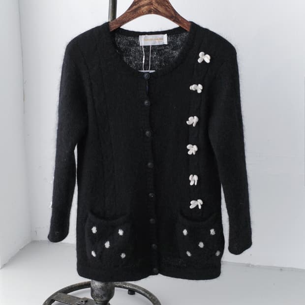 dot ribbon cardigun