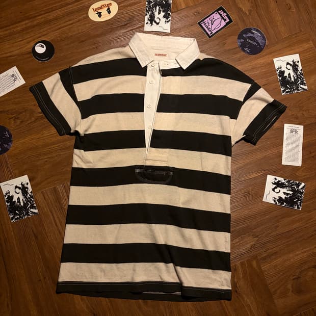 KAPITAL JAIL STRIPE 제일 스트라이프 폴로 티셔츠