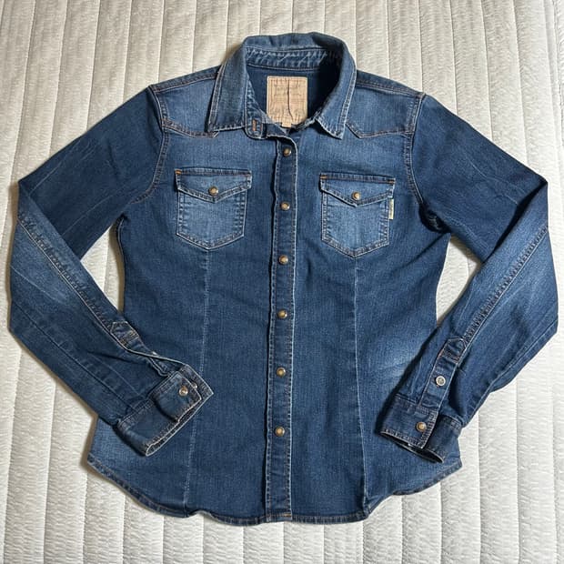 버커루 여성 슬림핏 데님 셔츠 (S)