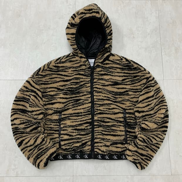 켈빈 클라인 지브라 패턴 폴리스 후드집업