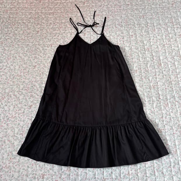 h&m 에이치앤엠 A라인 스트랩 드레스 (새상품)