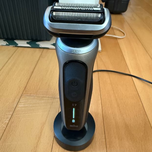 브라운 BRAUN S7 면도기 최상 전기면도 면도 쉐이빙 사진구성 사용감