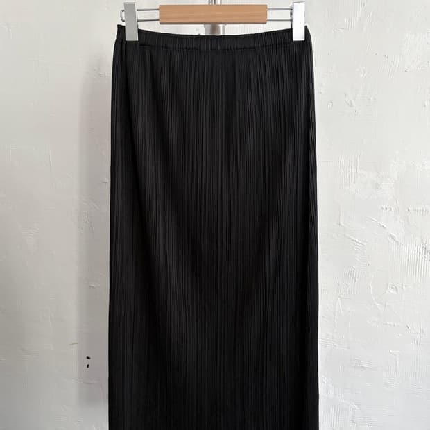 PLEATS PLEASE 플리츠플리즈 블랙 컬러 플리츠 스커트
