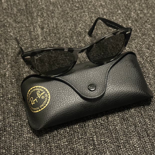 레이벤 니나 선글라스 그레이 호피