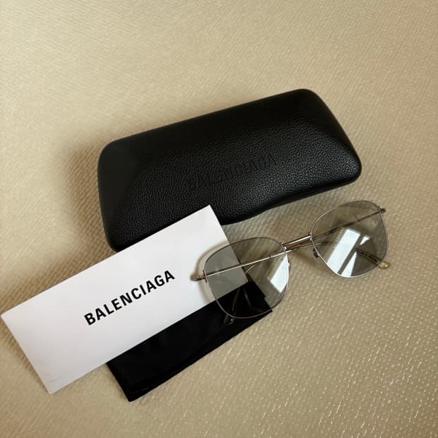 발렌시아가 선글라스