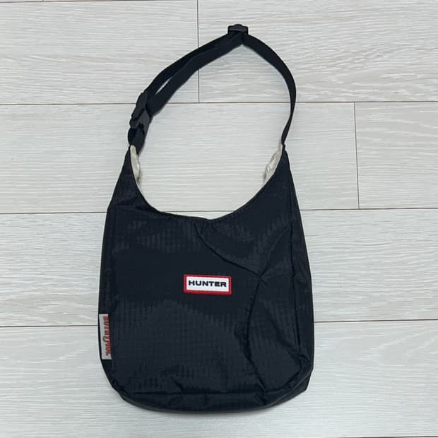 헌터X유시몰 미니 호보백 블랙 검정 정품