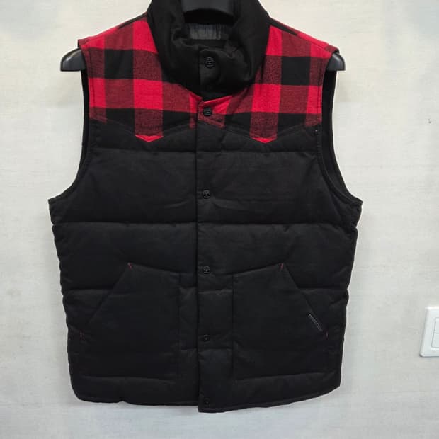 빈폴진스 버팔로 체크 면 덕다운 패딩조끼 100