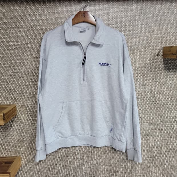 L 105사이즈 휠라 집업 맨투맨