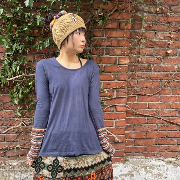 소매 니트 포인트 롱 슬리브