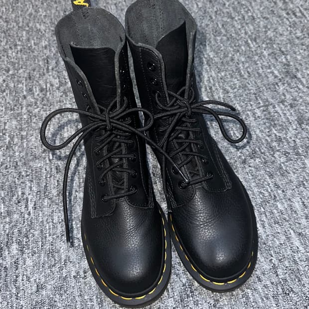 닥터마틴 1490 Uk4 235