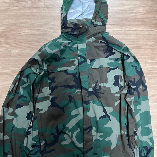 노스페이스 재팬 바람막이 카모 L