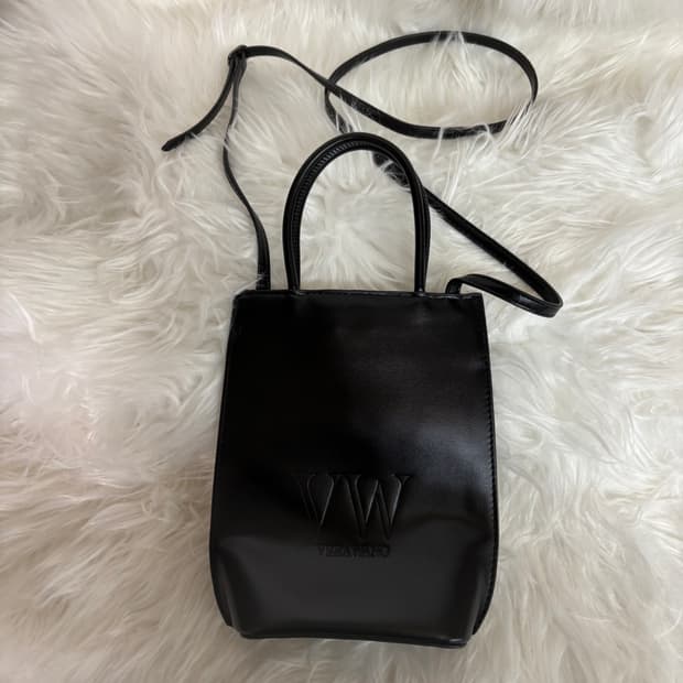 베라왕(Vera Wang)블랙 미니 토트 크로스백