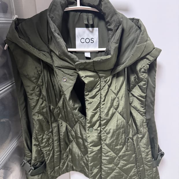 코스 cos 퀄팅베스트 