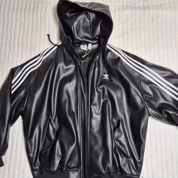 아디다스 아디레니움 레더 자켓 블랙 M 사이즈