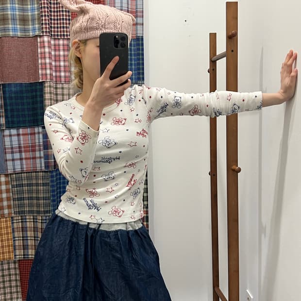 Joey 히스테릭글래머 화이트 퍽베어 크롭탑