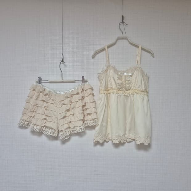 리즈리사 Chambre a couche 라떼갸루 셋업입니다 ♡♡