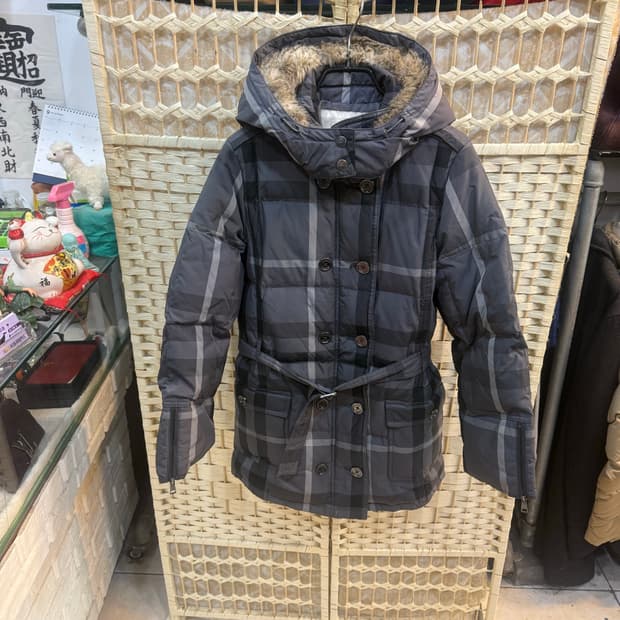 14y/44 정품 버버리 체크 후드패딩 팝니다