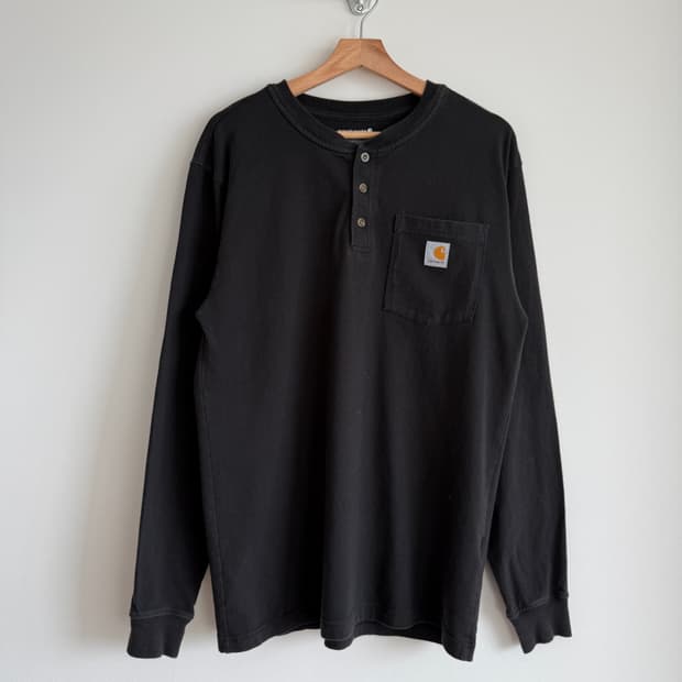 칼하트(Carhartt) 헨리넥 롱슬리브