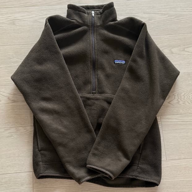 [S] 파타고니아 신칠라 마수피얼 하프집업 브라운