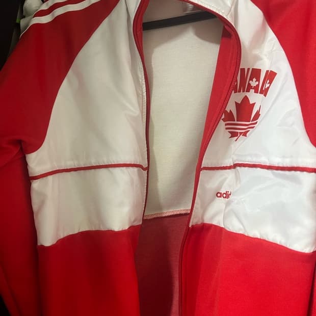 아디다스 캐나다져지 교신