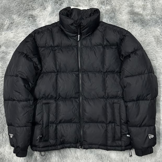 뉴에라 700 블랙 푸퍼 숏패딩 m