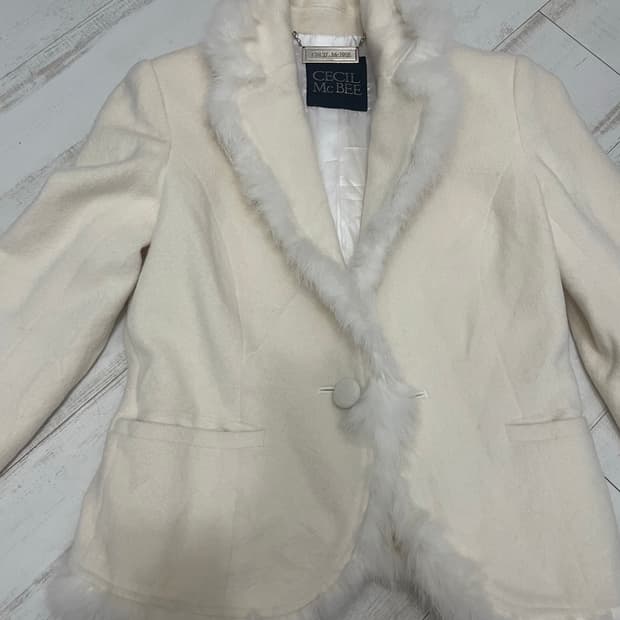 세실맥비 빈티지 숏 자켓 코트