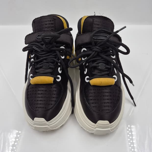 메종 마르지엘라 레트로핏 블랙 스니커즈