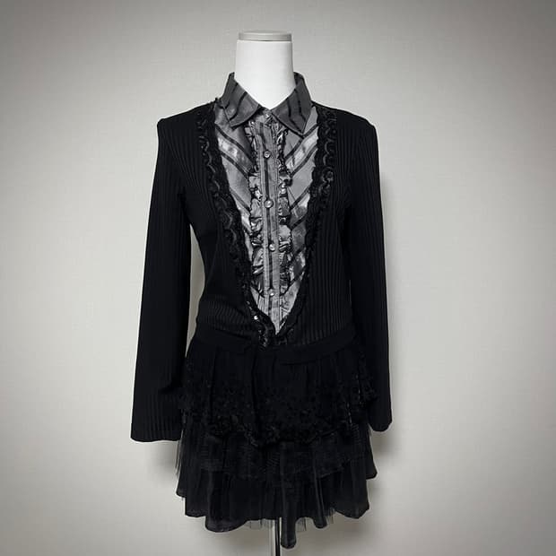 고스로리 공겜여주 실버 블라우스 로걀탑