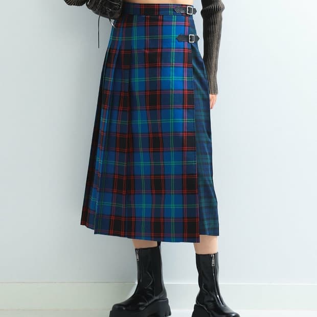 레이빔즈 체크 스커트
