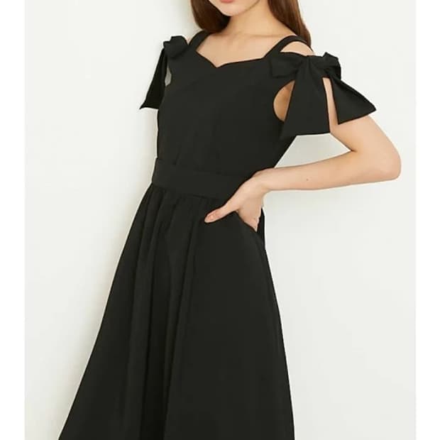 질스튜어트 보우 숄더 미니 원피스 블랙