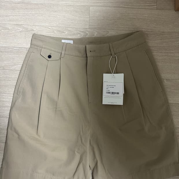 인더로우 DEUX PLEATS HALF PANTS 카키베이지 2