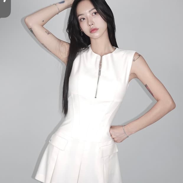 페일제이드 지퍼 라인 드레스