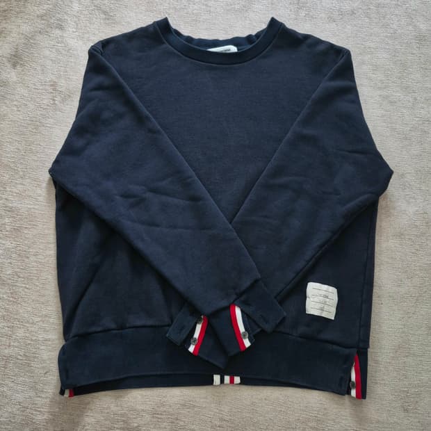 톰브라운 백삼선 맨투맨 