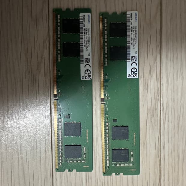 삼성 DDR4 8G PC4-3200 2개