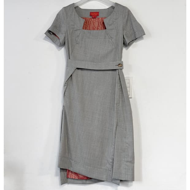 비비안웨스트우드 울 원피스