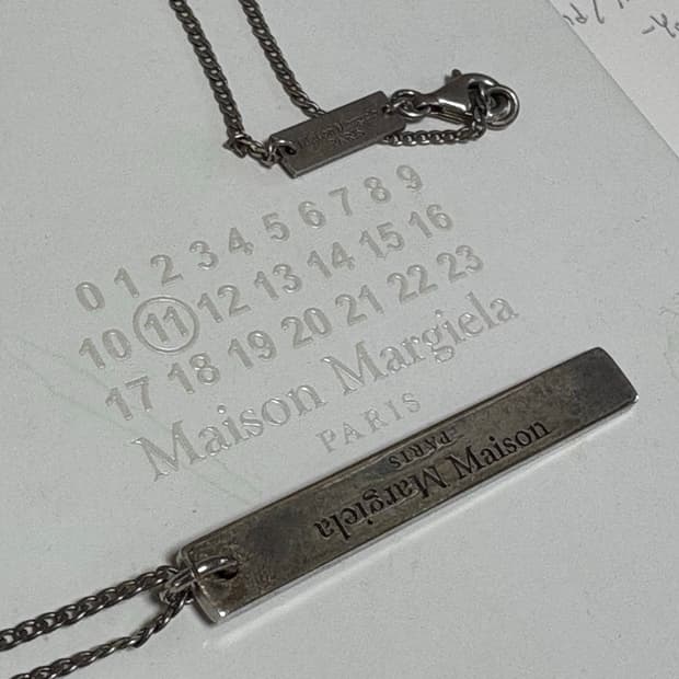 마르지엘라 reverse logo necklace