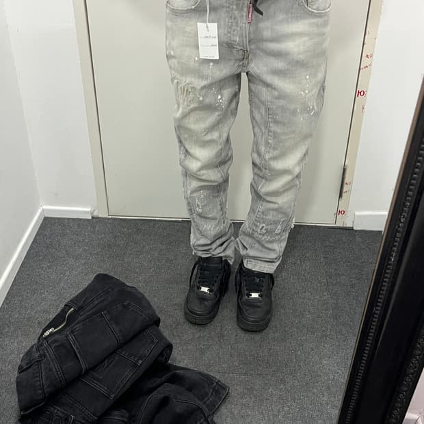 Dsquared2  데미지 그레이 데님 팬츠