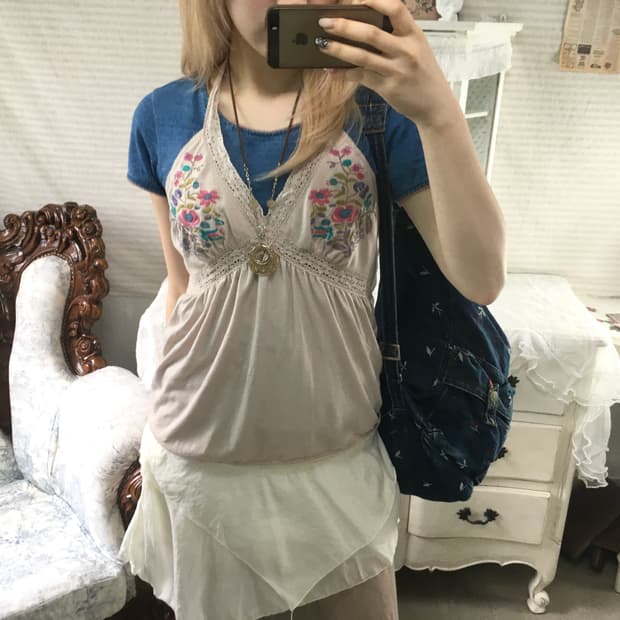 Set)블루 퍼프 반팔 + 하구미 자수 잔꽃 홀터 나시