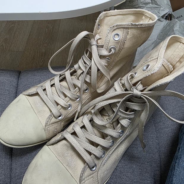 발렌시아가 컨버스