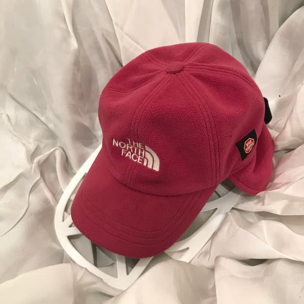 The North Face 노스페이스 핫핑크 이어플랩 플리스 캡