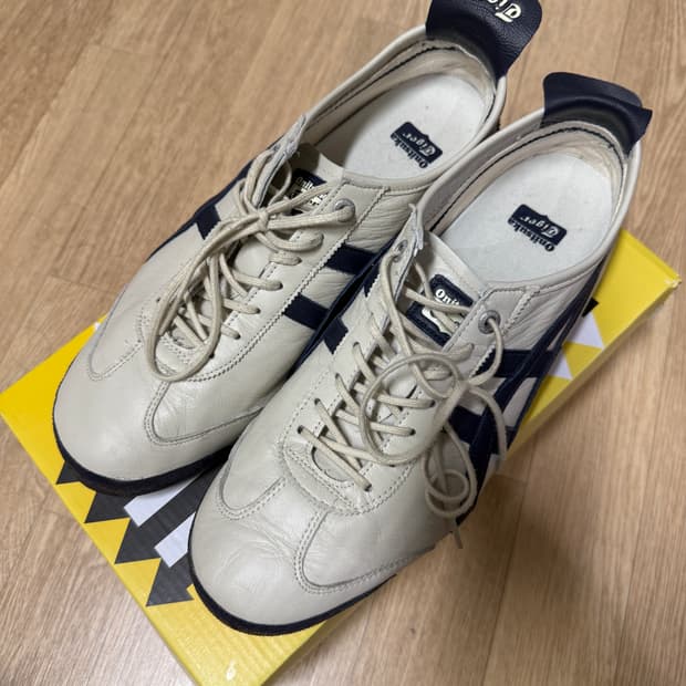 오니츠카 타이거 운동화 265