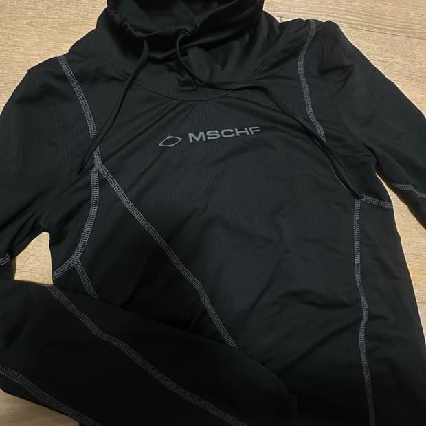 미스치프 롱슬리브 긴팔