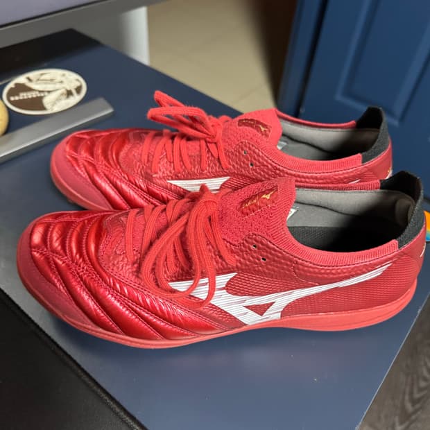 미즈노 모렐리아 네오 살라 베타 재팬 TF 풋살화 260mm