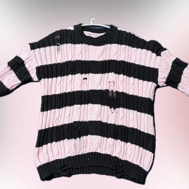 핑크 블랙 단가라 그런지 니트