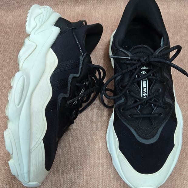 아디다스 230mm-  오즈위고 tr 코어블랙  