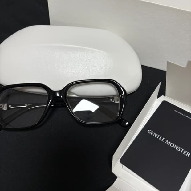 젠틀몬스터 안경 베카01